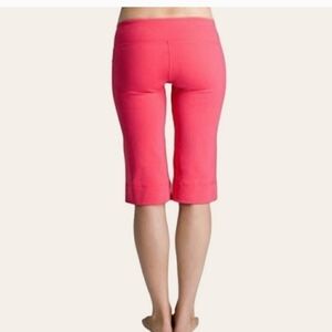 Lululemon clam digger II pant size 6